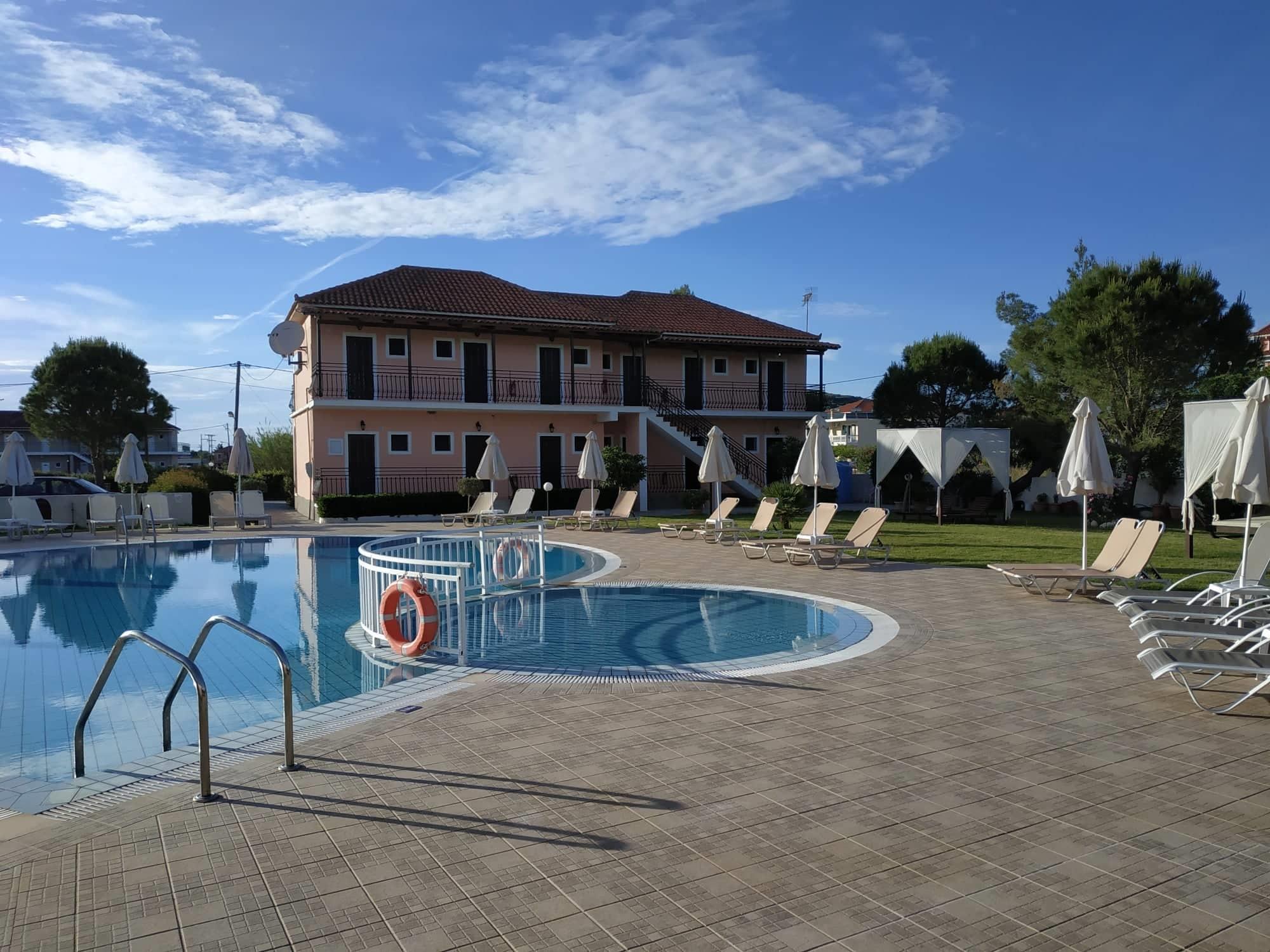 Eleni'S Garden & Castello Suites Alykanas  Exterior foto